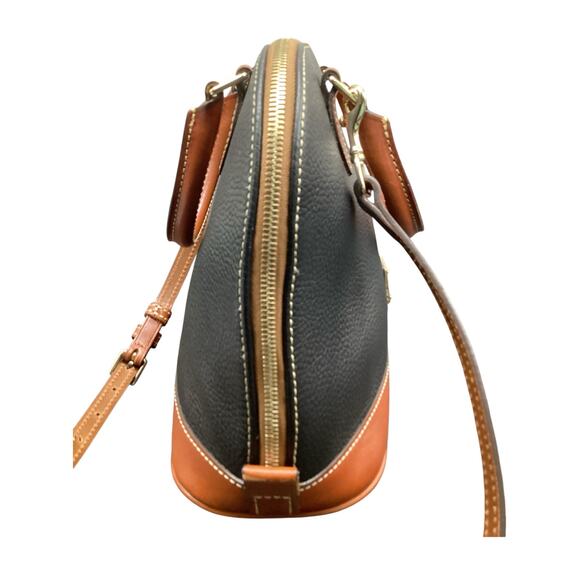 NWOT Dooney & Bourke Satchel Women’s One Size Pebbled Leather Zipper Two Handles - Picture 5 of 11